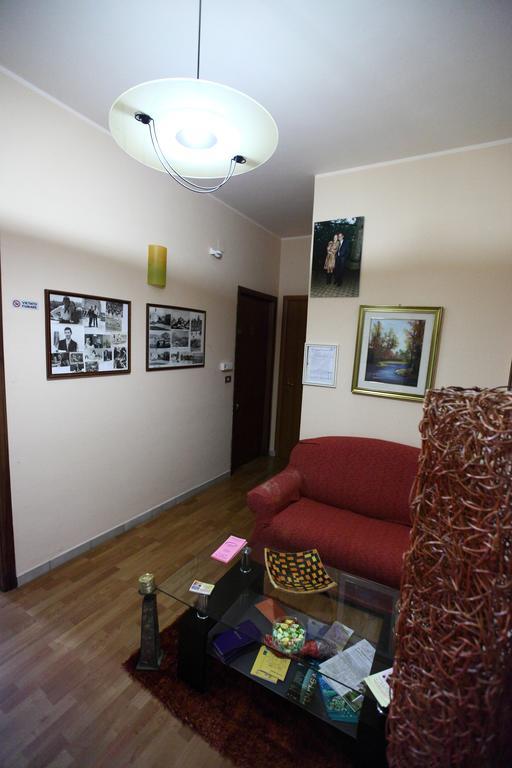 Casa Albergo La Terza Stella Agira Экстерьер фото