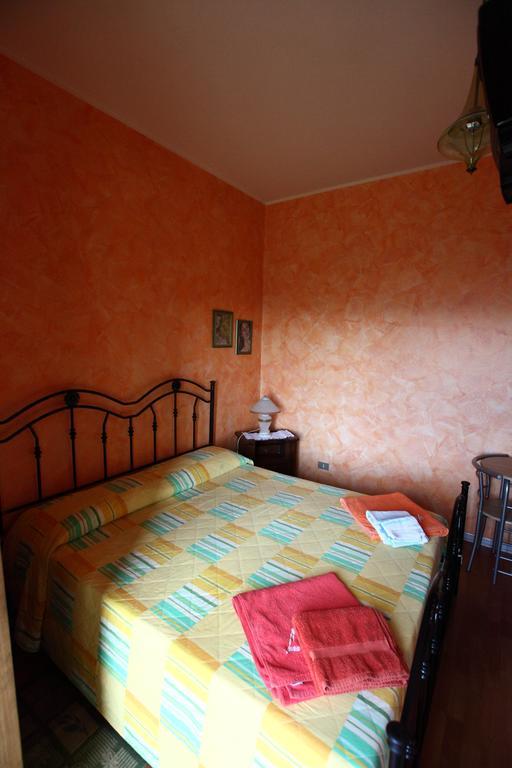 Casa Albergo La Terza Stella Agira Номер фото